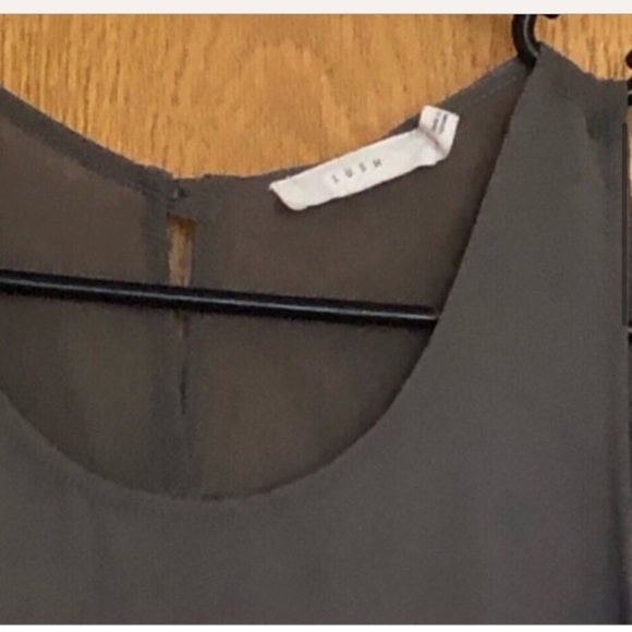 Lush long ruffle tunic army green sleeveless top Sz XS - Picture 8 of 11